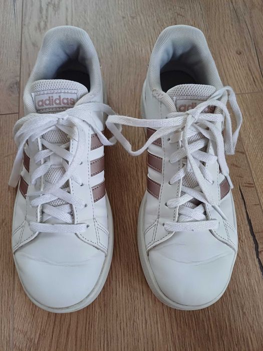 Маратонки Adidas за момиче