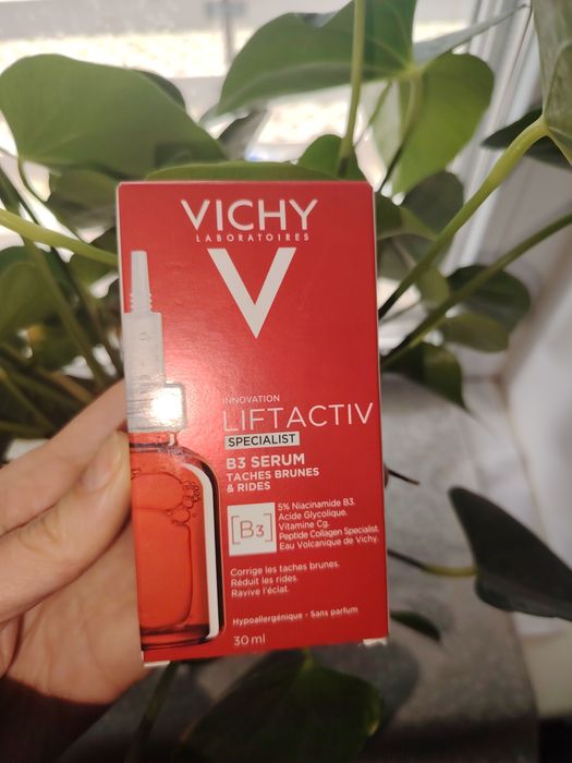 Ser Vichy nou, identic cu poza