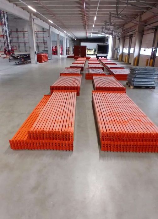 Vindem rafturi metalice cu polițe 266x954