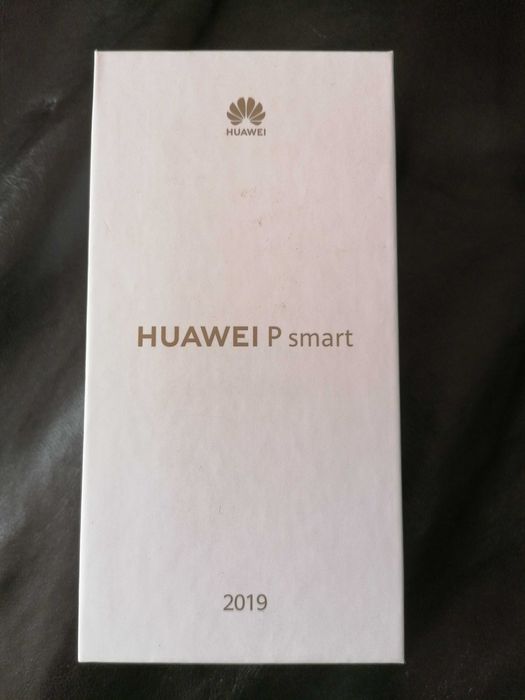 Продавам Телефон HUAWEI P SMART 2019