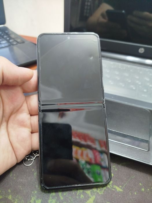 Samsung FLIP 5 8/256 GB на запчасти не дорого