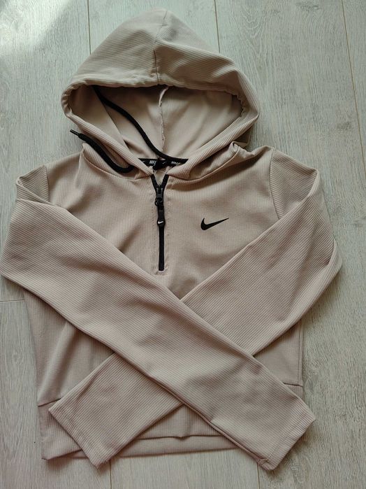 Дамски екипи Nike, HH