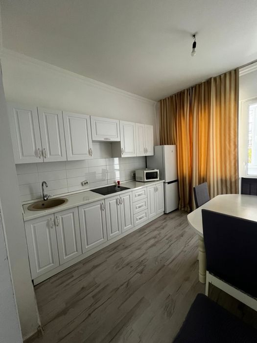 Аренда 1 комнатная в районе Мега Розыбакиева.  Алматы