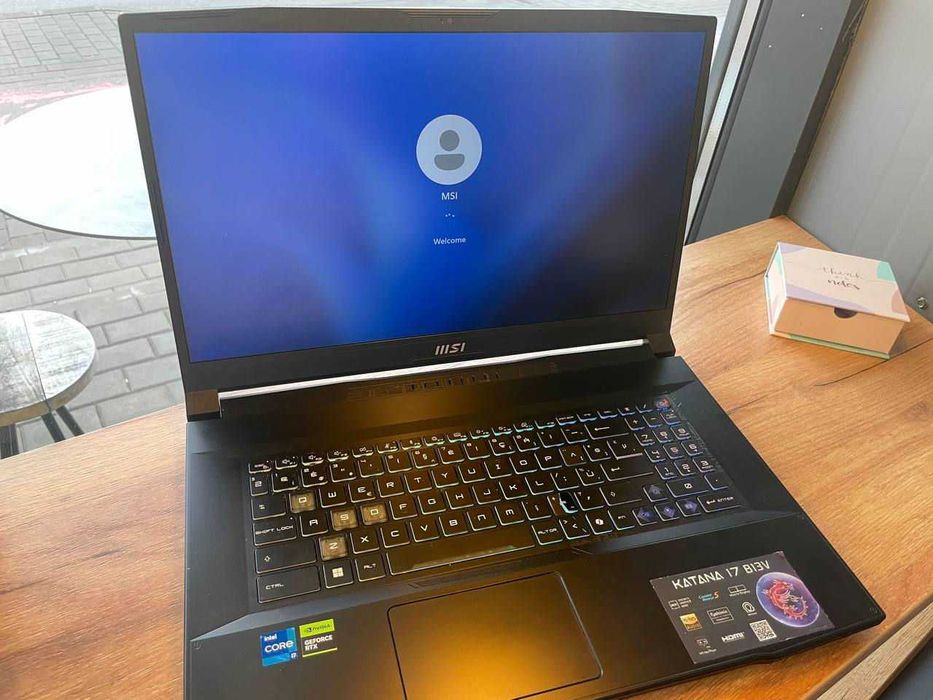MSI Katana 17 B13V,17 inch,144 HZ,rtx 4060,i7-13620H,16GB ram,1TB SSD