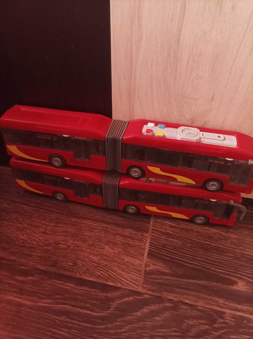 Децки играчки за момчета  автобуси