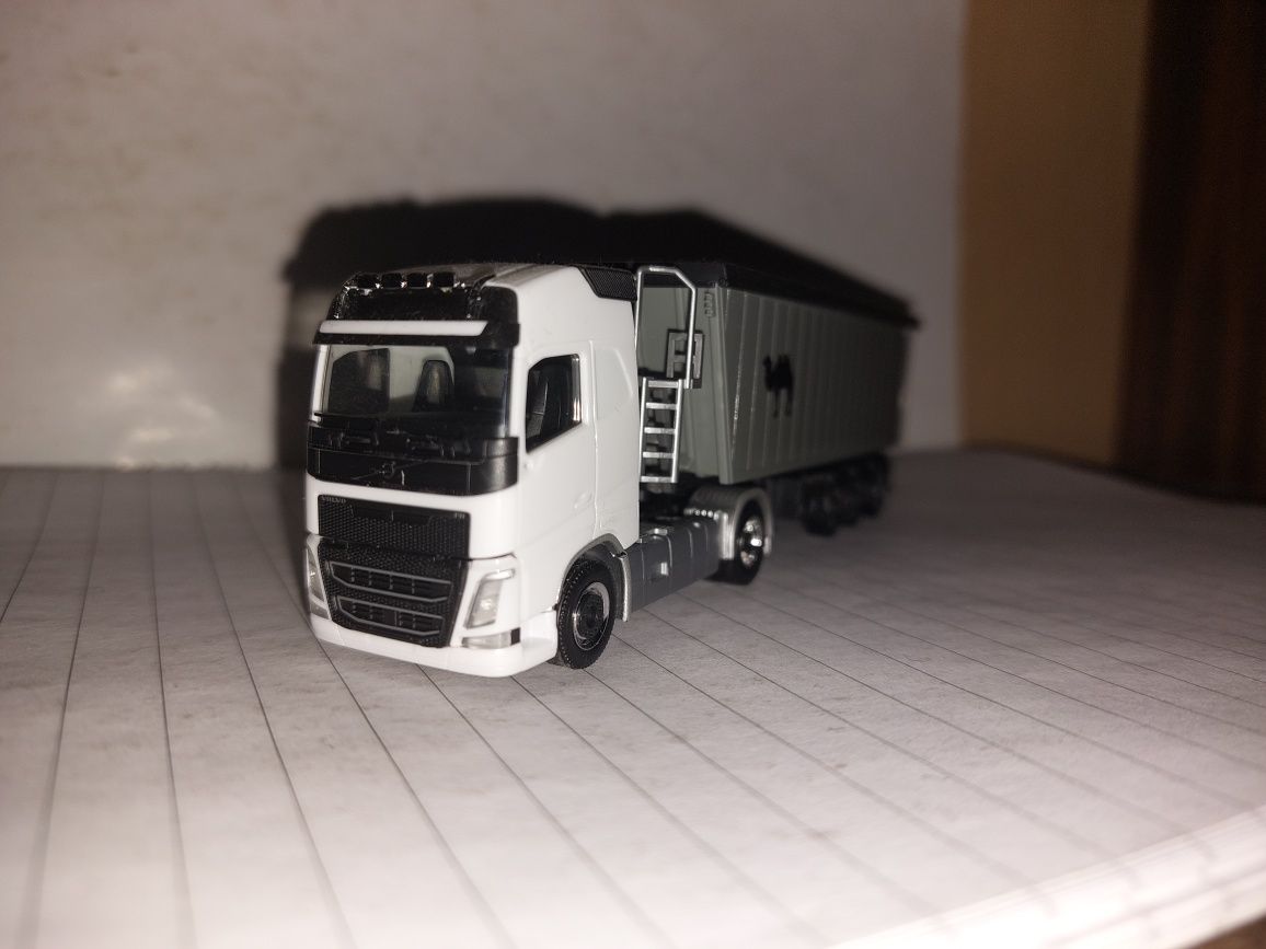 Камиончета 1:87 Herpa Awm Колекции