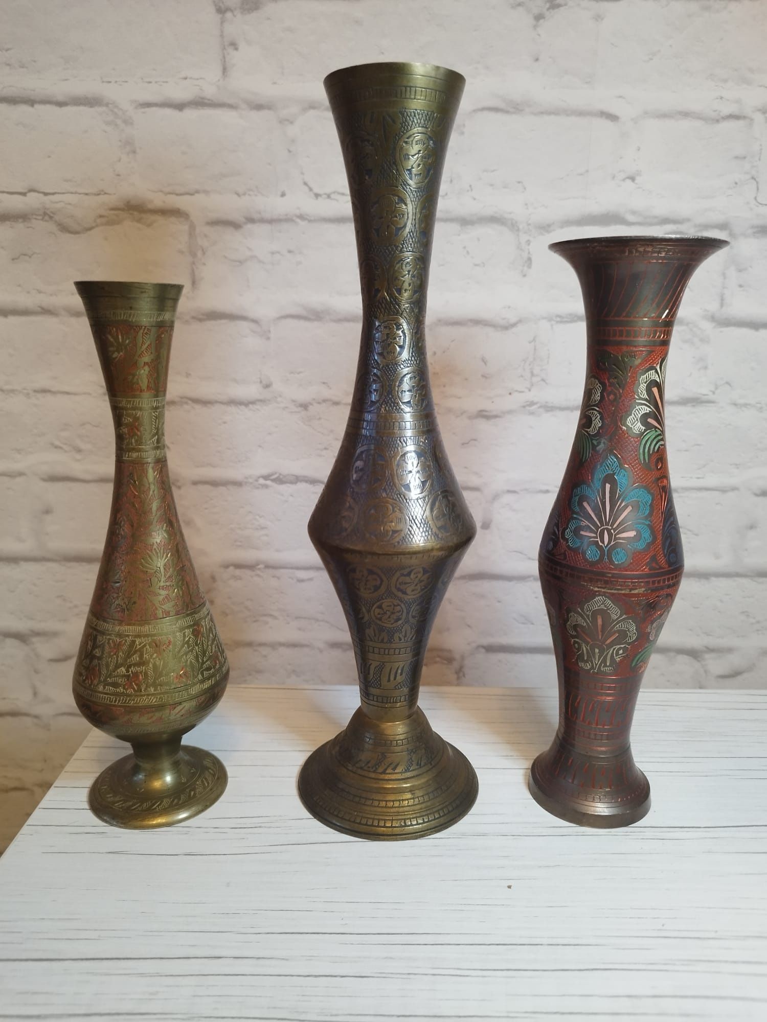 vaze vintage ,vechi obiecte de decor alama bronz