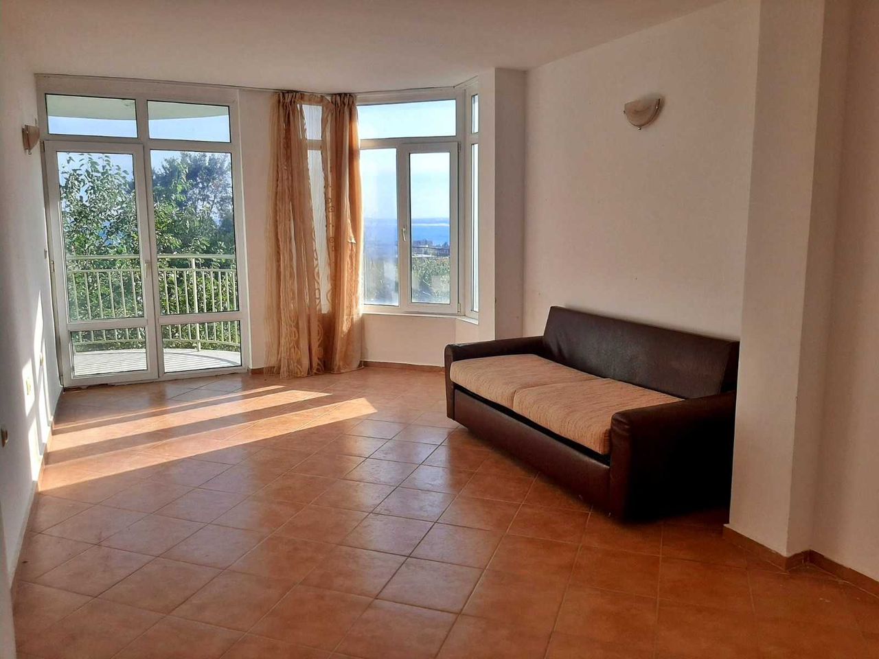 Продава се Двустаен апартамент в Свети Влас - 64 кв.м за 875 €/кв.м - Снимка #4