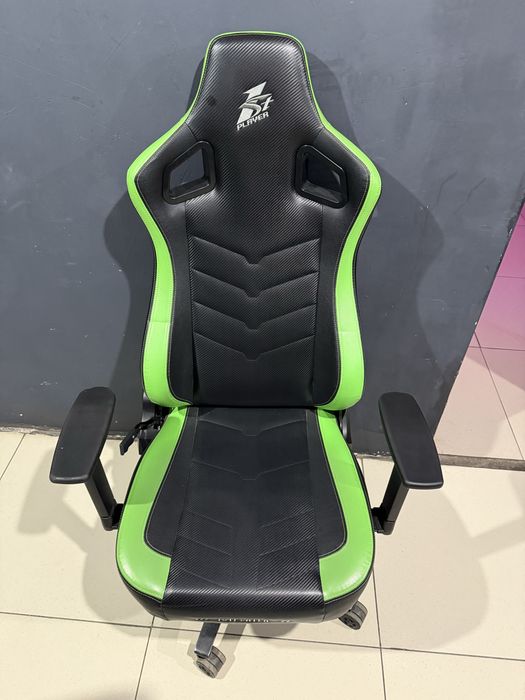 Продам игровое кресло