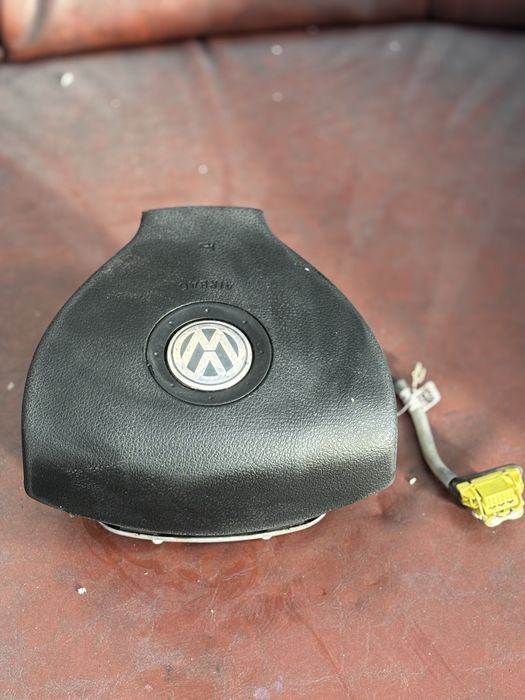 airbag volan vw golf 5 in 3 spite cod 1K0880201P