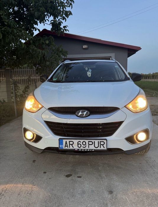 Vând auto Hyundai ix35