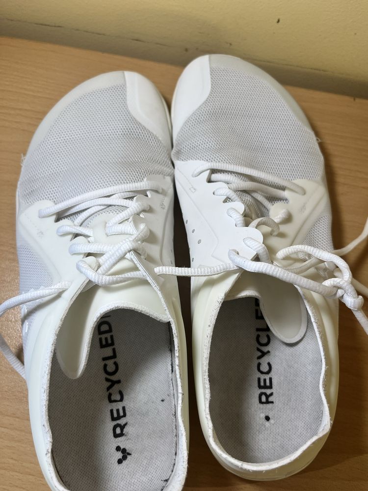 VIVOBAREFOOT – Primus Lite III Bright White. Боси обувки на Вива.