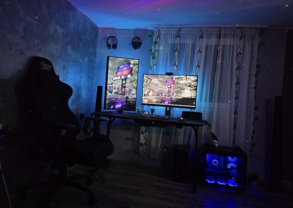 Vand Pc gaming pachet unitate monitor tastatura etc