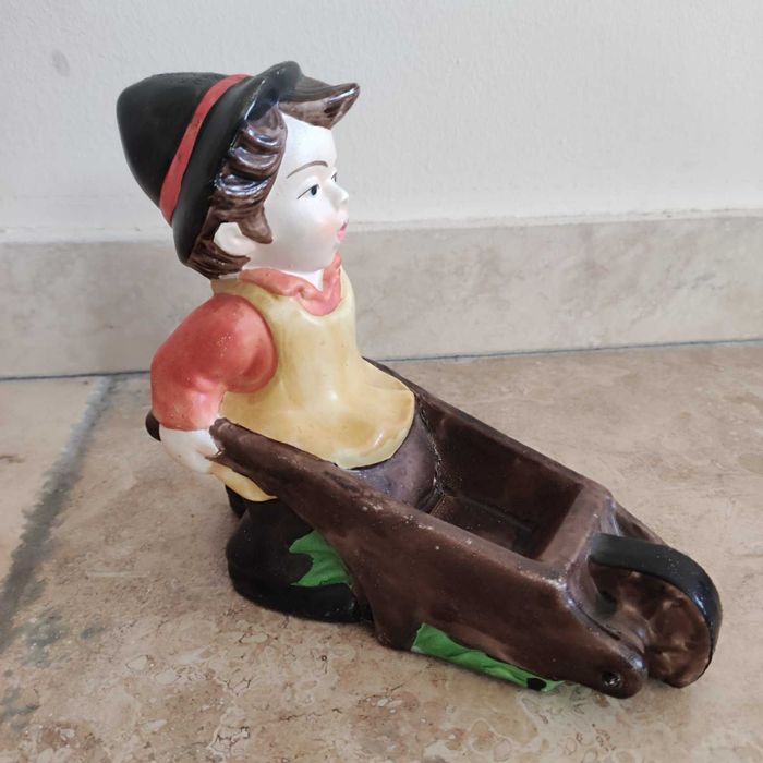 Винтидж керамична фигурка, градинска фигурка статуетка