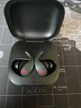 Apple Beats Fit Pro Холати зур деярли ишламаган