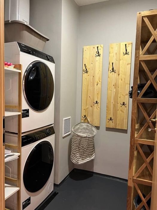 Дава се под наем Тристаен апартамент в Бургас, Център - 92 кв.м за 969 € - Снимка #6