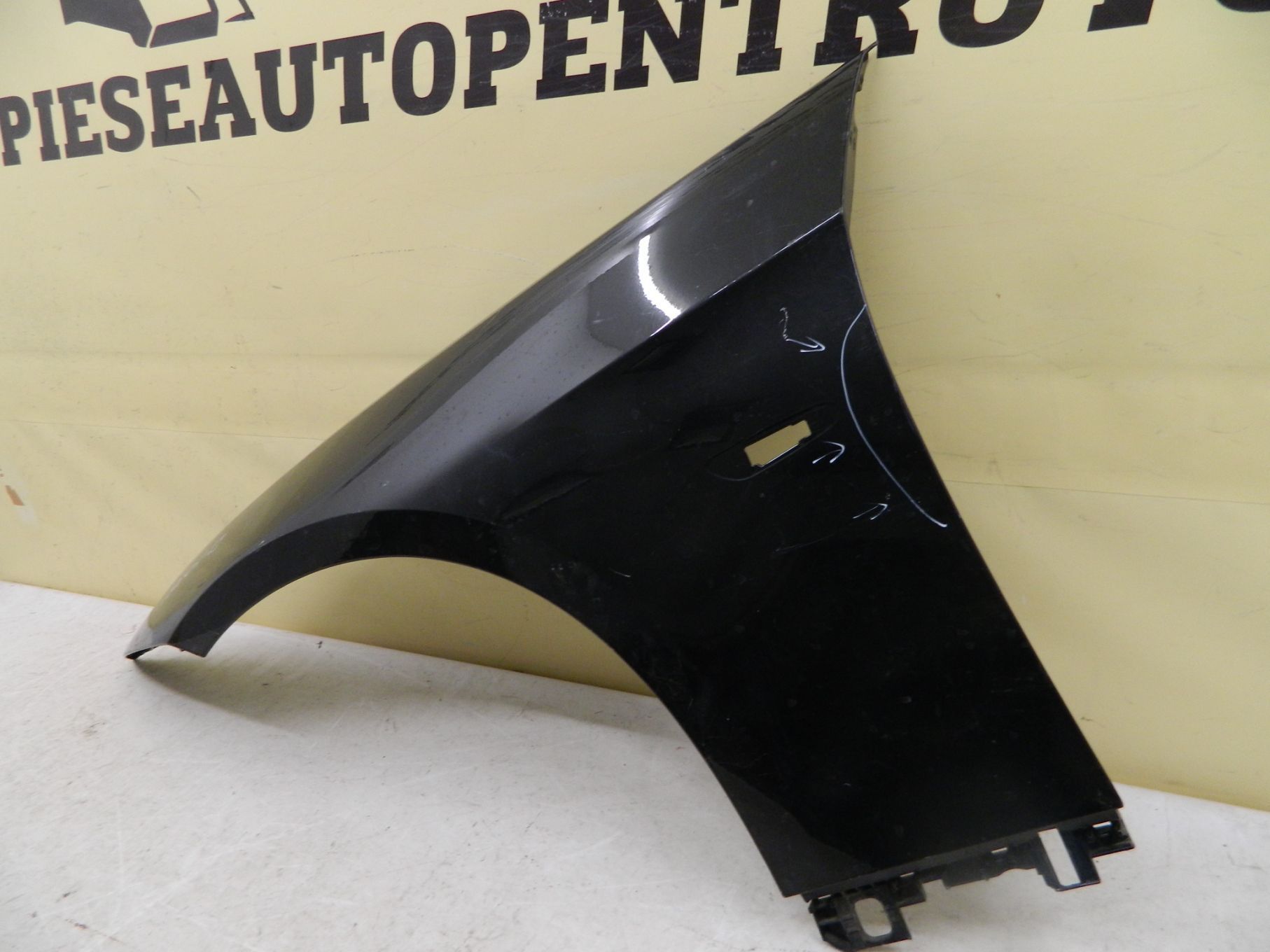 Aripa stanga fata BMW Seria 3 Coupe E92 / E93, 2007, 2008, 2009, 2010, 2011, 2012.