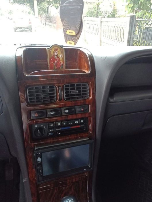 De vânzare Ssang Young