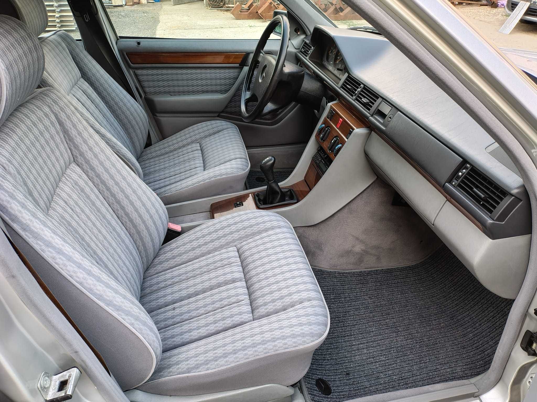 Mercedes-Benz W124 2.3 Benzina An 1991