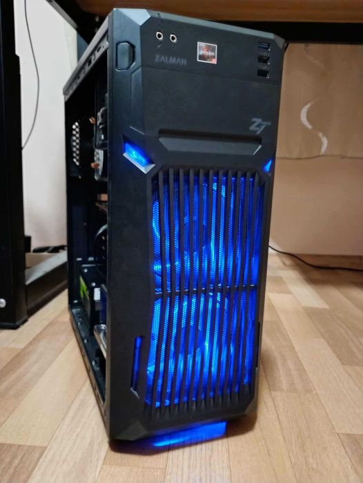 Компютър, FX-8350, GA-990AX-UD3, 24 GB RAM, Arctic Freezer 13, 860 EVO