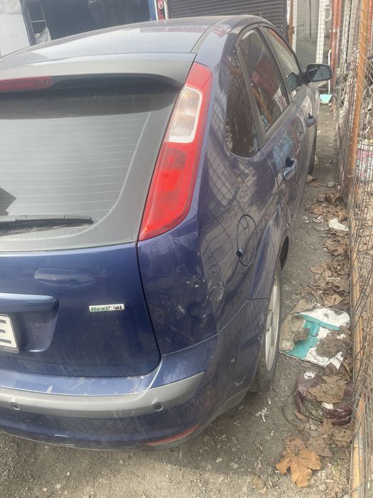 Ford focus 1.8 benzina