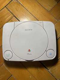 Play Station 1 ( Sony) .