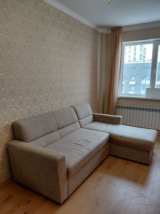 Продам диван с выдвижной