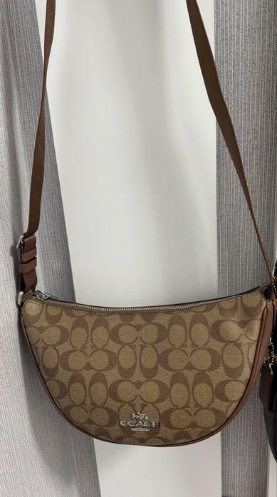 Сумка багет Coach