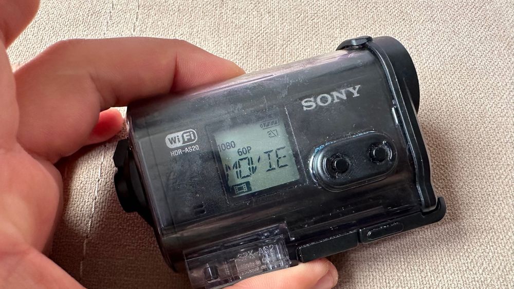 Sony HDR-AS20 - camera actiune fara acumulator
