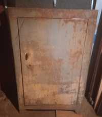 Советский металлический сейф-шкаф