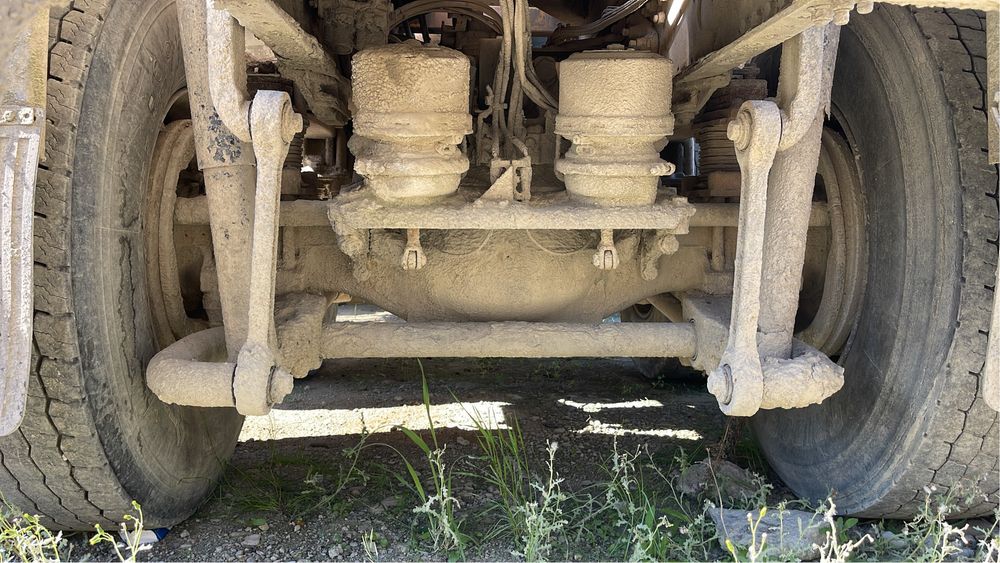 Iveco trakker 8x4 cifa beton