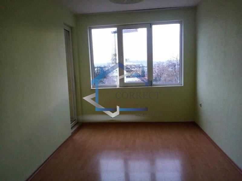 Дава се под наем Двустаен апартамент в Варна, Колхозен пазар - 55 кв.м за 198.9 € - Снимка #2