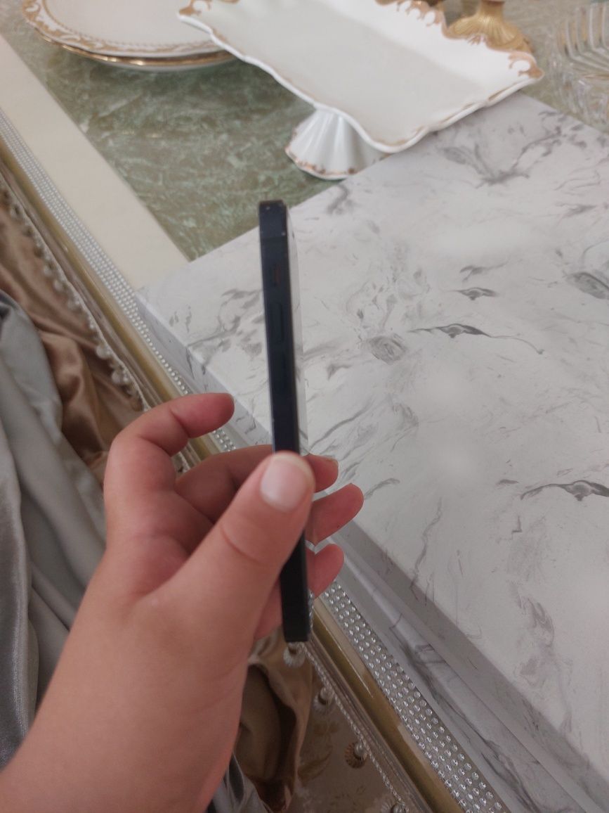 Iphone 12 mini с гарантом