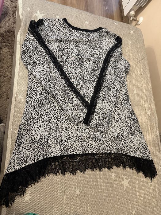 Ефектна дамска блуза LUCY