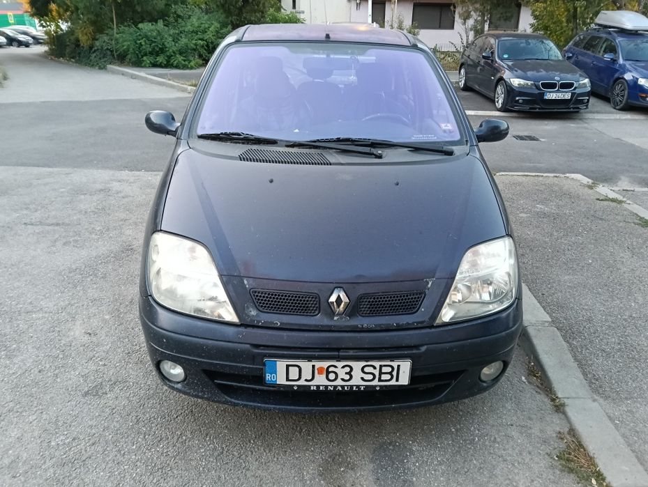 Vând Renault scenic