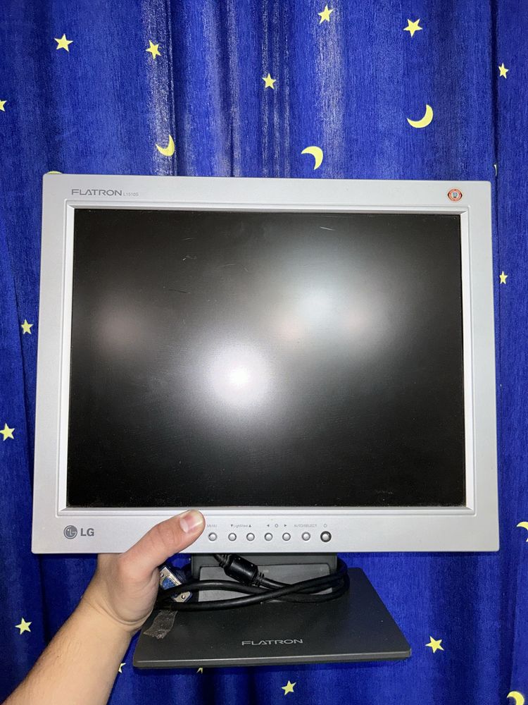 Монитор LG