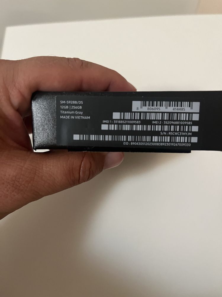 Samsung S24 ultra 256GB НОВ