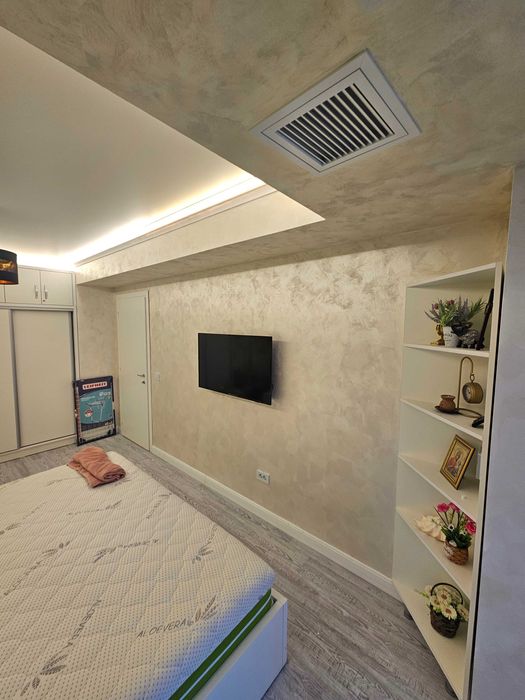 Vand/schimb ap. 2 cam. mobilat, cu parcare subterana in White Titanic