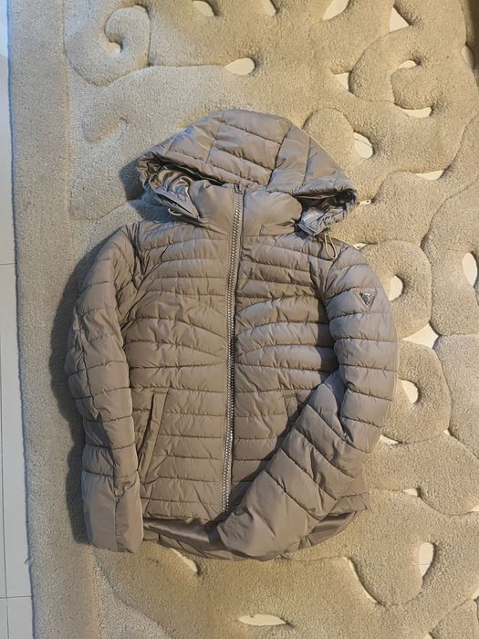 Geacă damă Guess mărimea XS