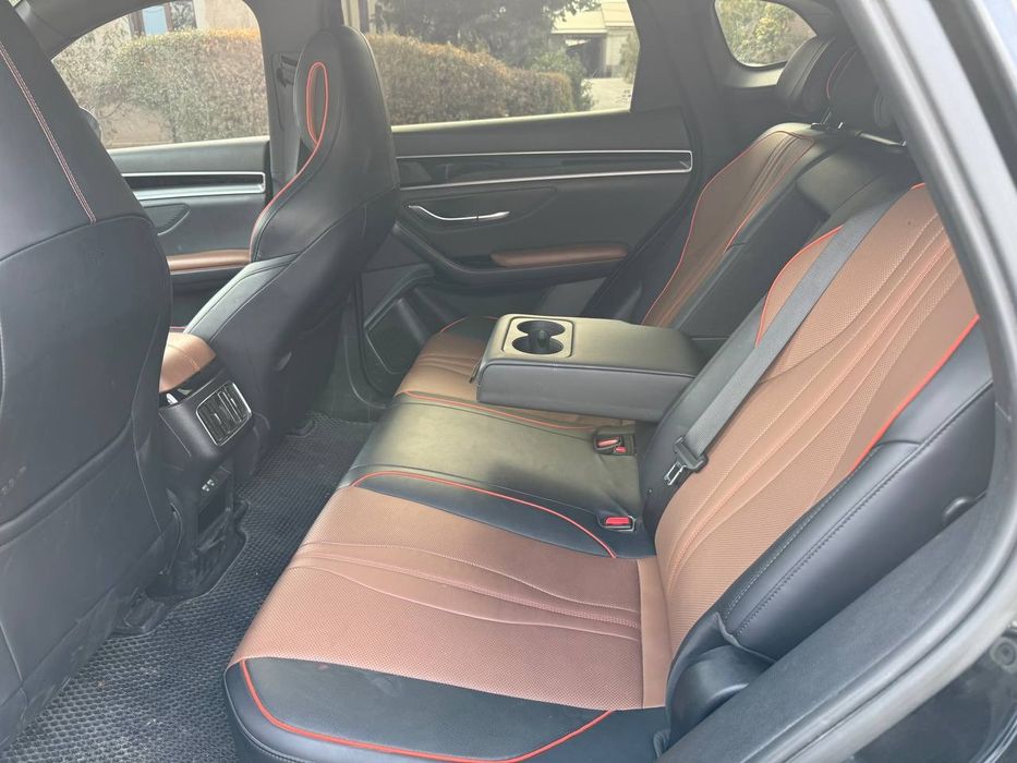 BYD gibrit song plus AWD