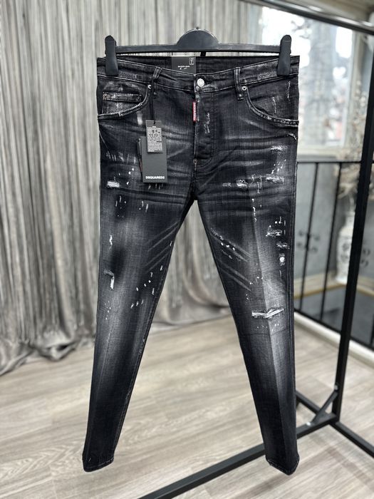 Blugi Dsquared. Marimi: 44/46/48/50/52/54