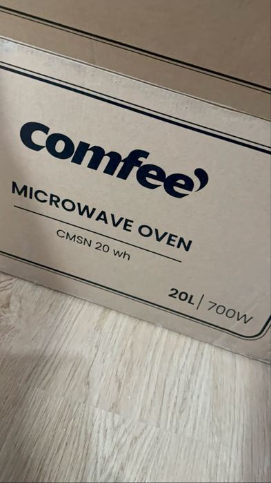 Comfee - cuptor cu microunde NOU