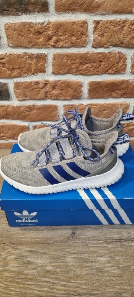 Snekers Adidas Kaptir