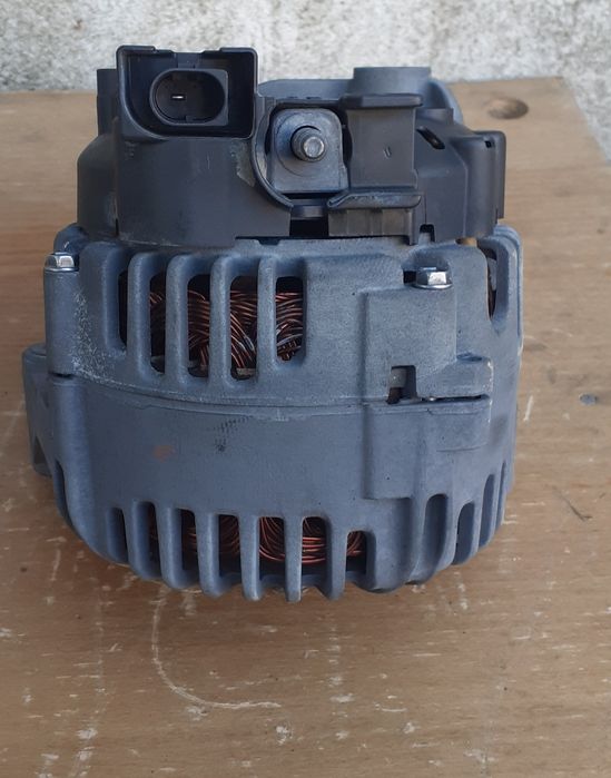 Alternator BMW E90/ E91/ E92/ E 93 cărbuni și rulmenți noi