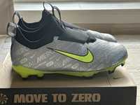 Детски футболни обувки бутонки на Nike номер 35