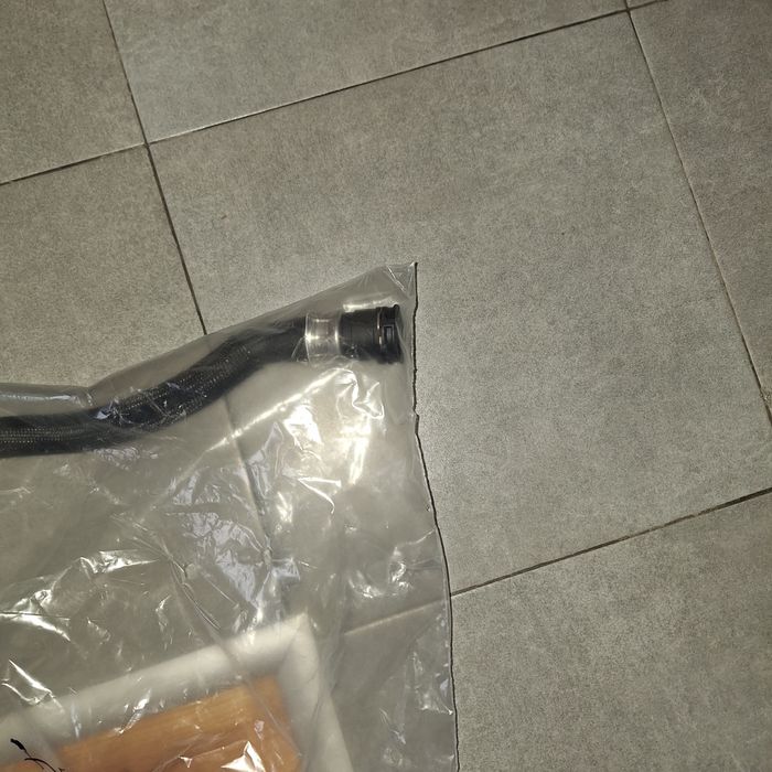 Маркуч за антифриз за пежо 308 Т9 2.0 ХДИ