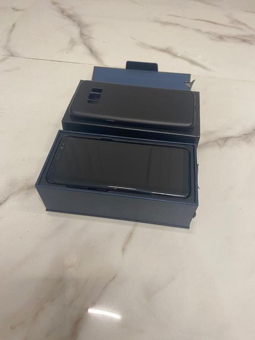 Vand samsung galaxy s8 ca nou