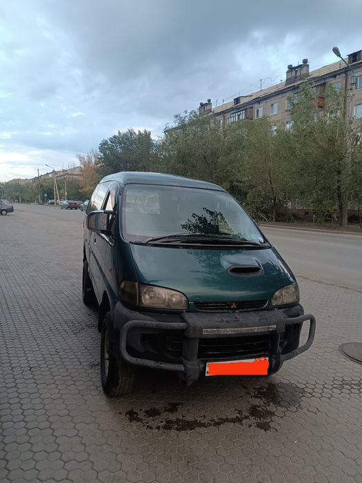 Продам Митсубиси делика булка