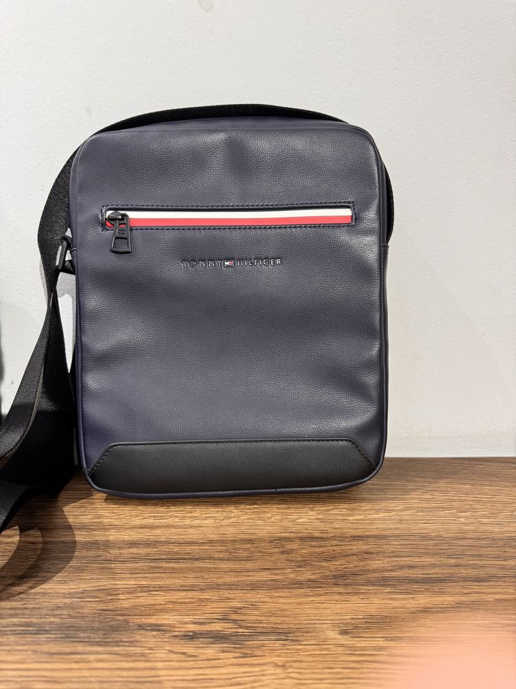 Барсетка Tommy Hilfiger
