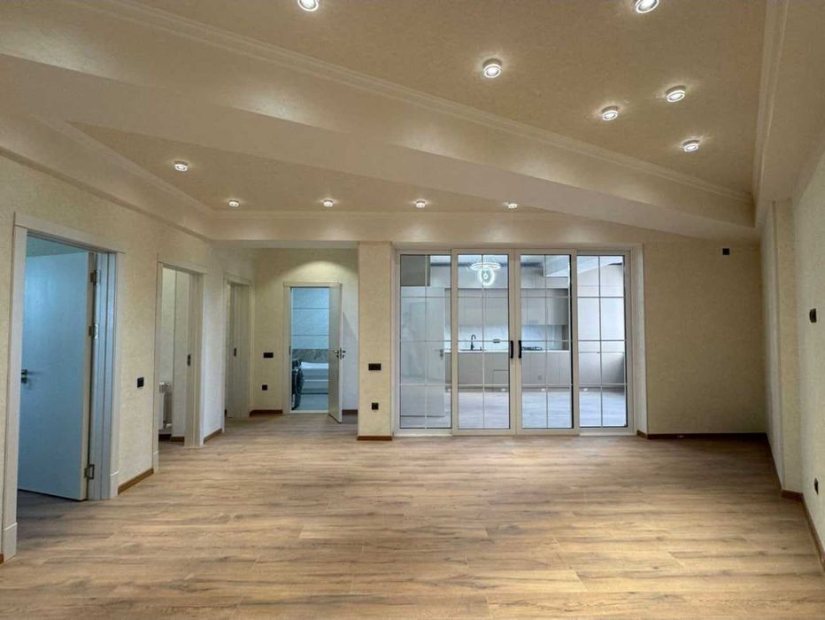 Prestige Badamzar, 4-комнатная 160 м² фактически, евро, 3/12 Центр`